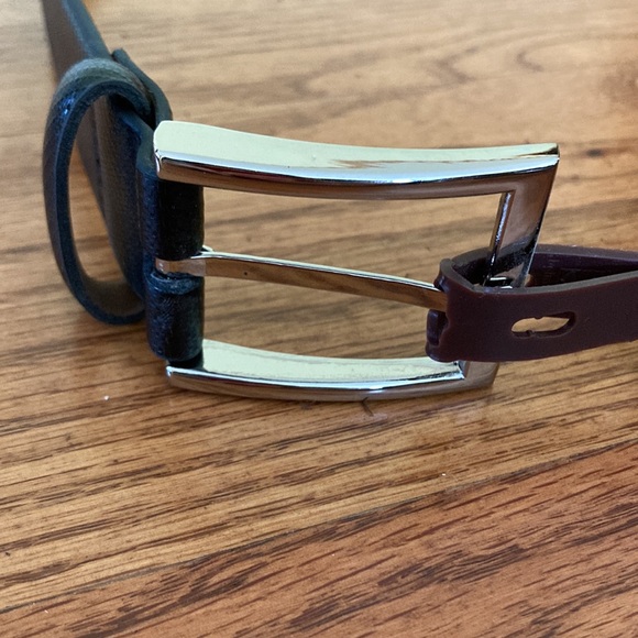 Neiman Marcus Leather Belt - Picture 2 of 4